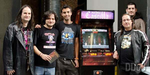 Maldita Castilla speedrun tournament in RetroMadrid. @Metr81 won the arcade cabinet for himself. Picture by @PhotoNury for @diariodeunjugon